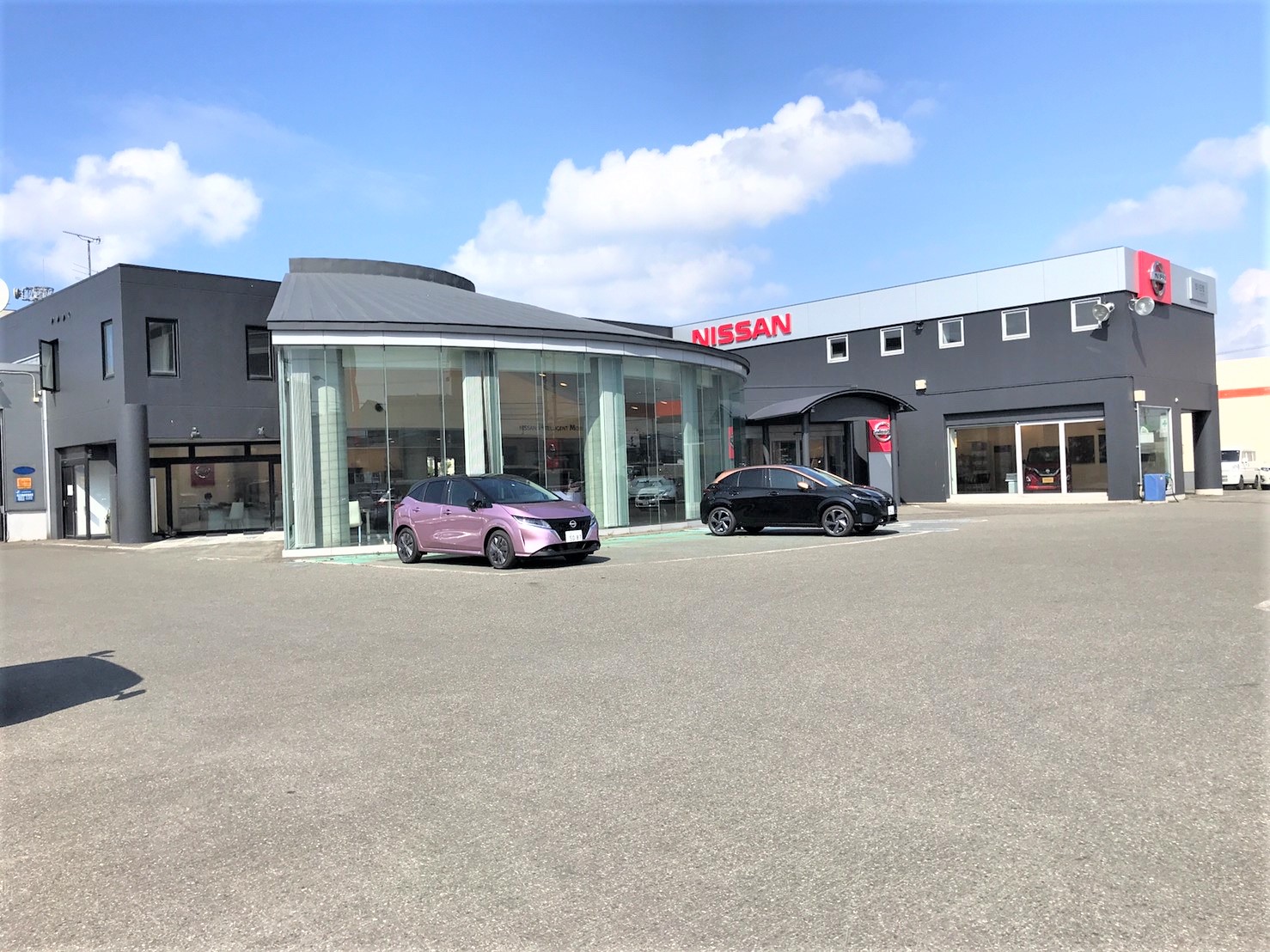 旭川日産自動車株式会社 稚内店 Top